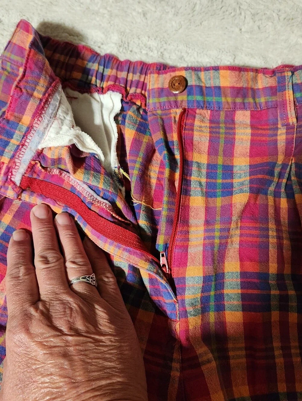 Vtg Karen Scott 90s Plaid Mom Shorts Size 12 Cotton High Waisted Pleated Madras